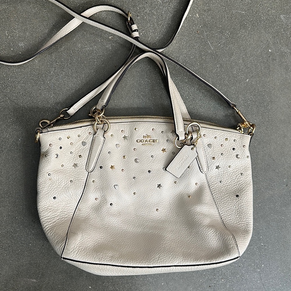 Handbag COACH Stardust Studs Small Kelsey Satchel Leather chalk